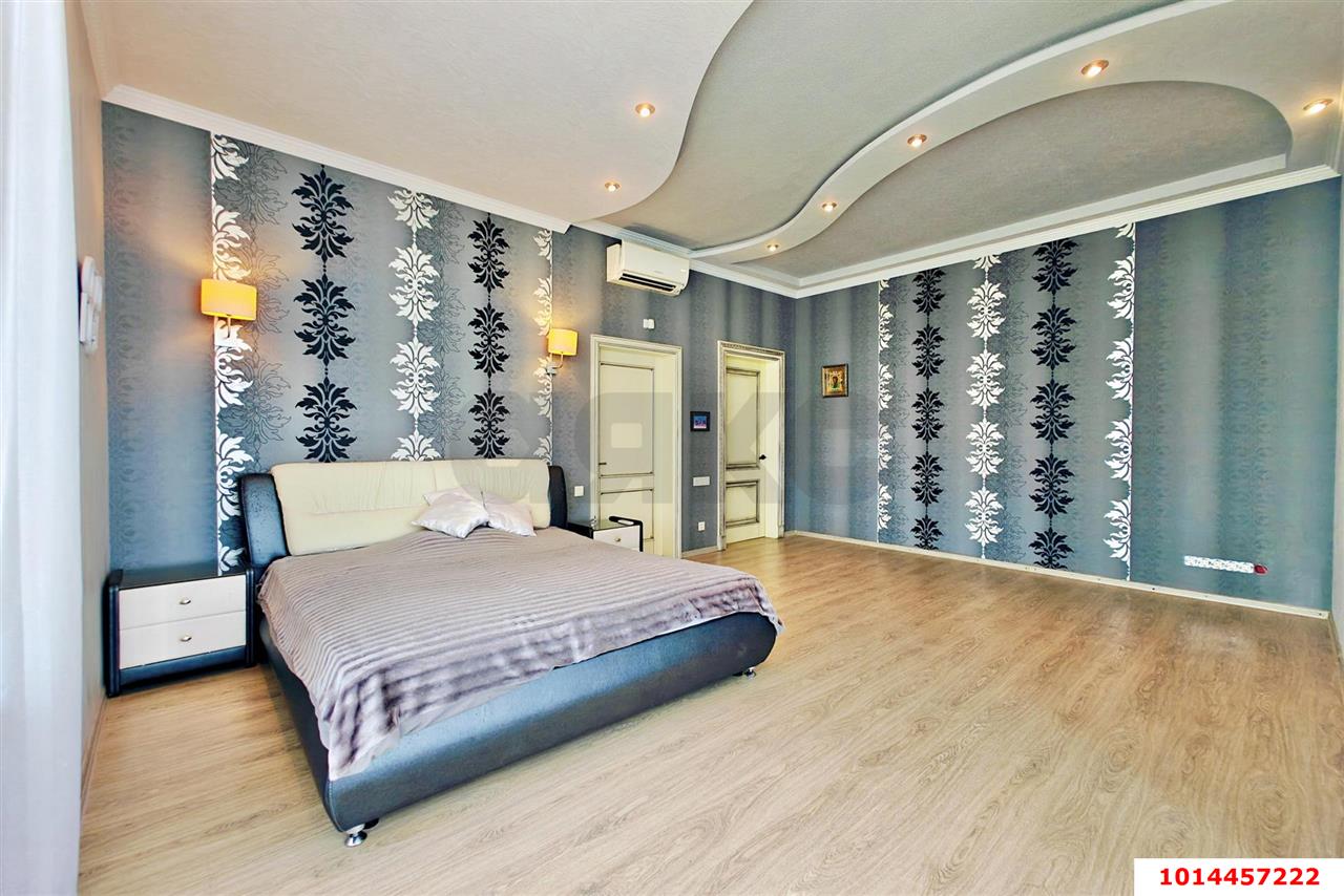 Фото №13: Дом 400 м² + 6 сот. - Краснодар, Сельскохозяйственный Институт, мкр. Западный внутригородской округ, ул. Урицкого, 143