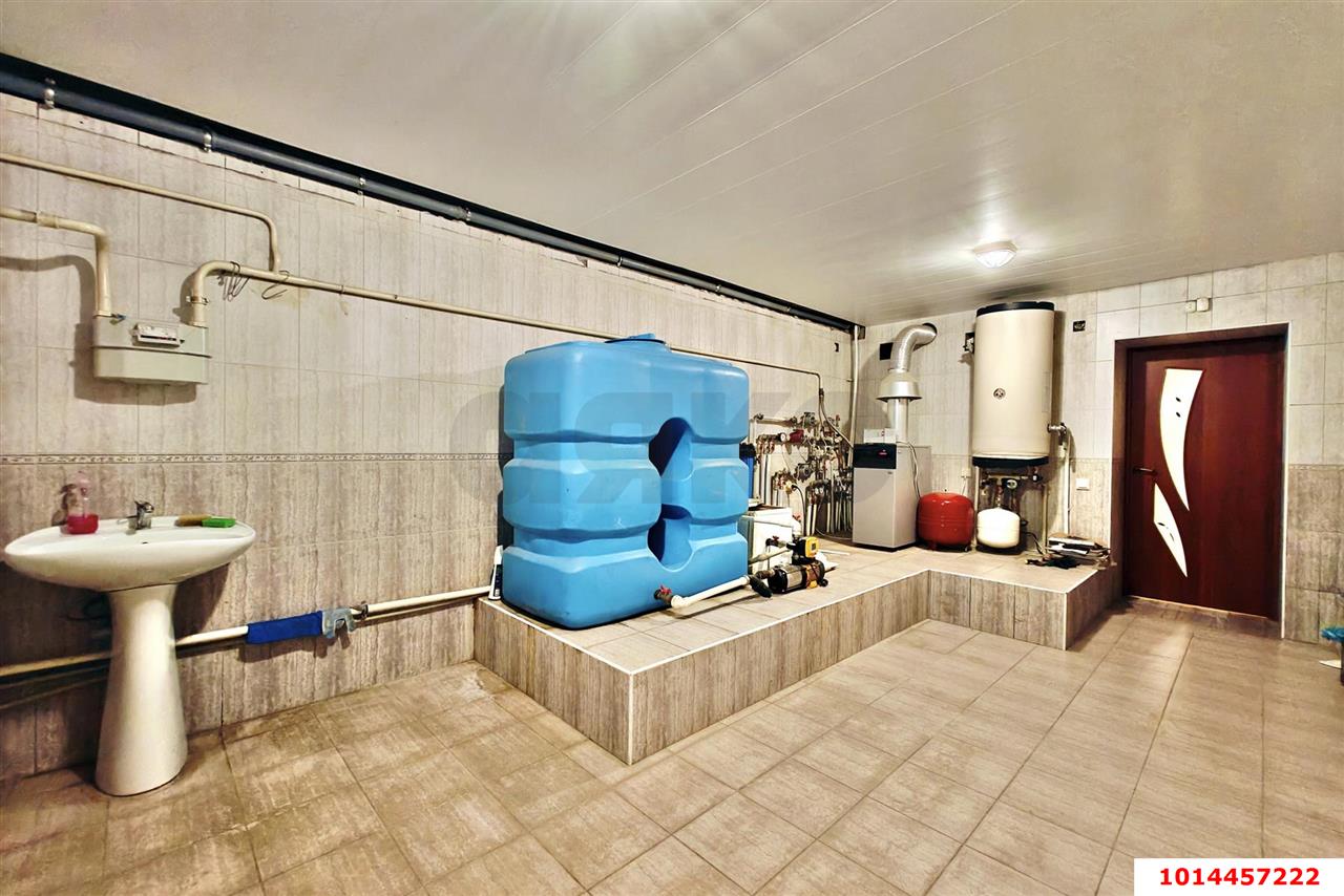 Фото №18: Дом 400 м² + 6 сот. - Краснодар, Сельскохозяйственный Институт, мкр. Западный внутригородской округ, ул. Урицкого, 143