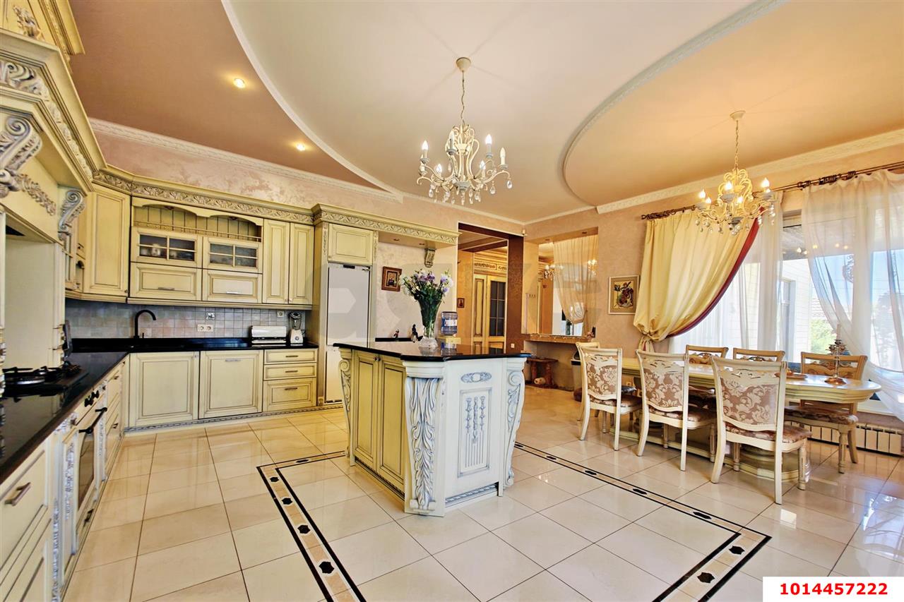 Фото №6: Дом 400 м² + 6 сот. - Краснодар, Сельскохозяйственный Институт, мкр. Западный внутригородской округ, ул. Урицкого, 143