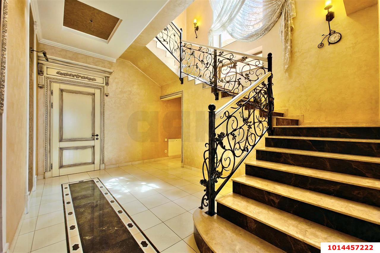 Фото №12: Дом 400 м² + 6 сот. - Краснодар, Сельскохозяйственный Институт, мкр. Западный внутригородской округ, ул. Урицкого, 143