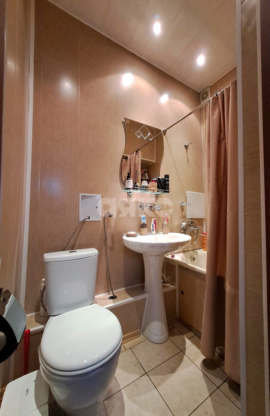 Фото №4: 2-комнатная квартира 52 м² - Ростов-на-Дону, Нахичевань, ул. Листопадова, 102/79