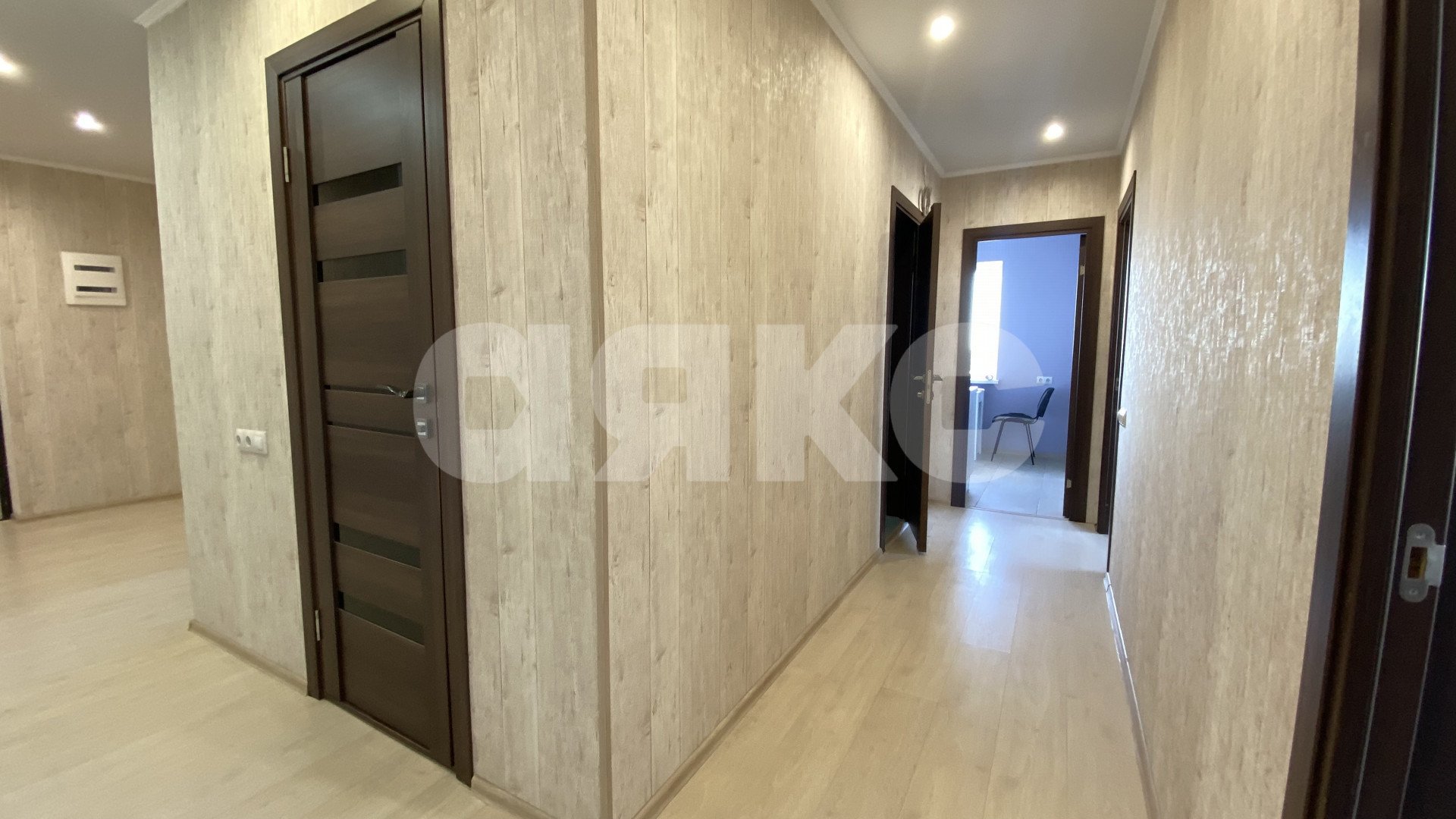 Фото №6: 4-комнатная квартира 76 м² - Ростов-на-Дону, Октябрьский, ул. Нансена, 93с1