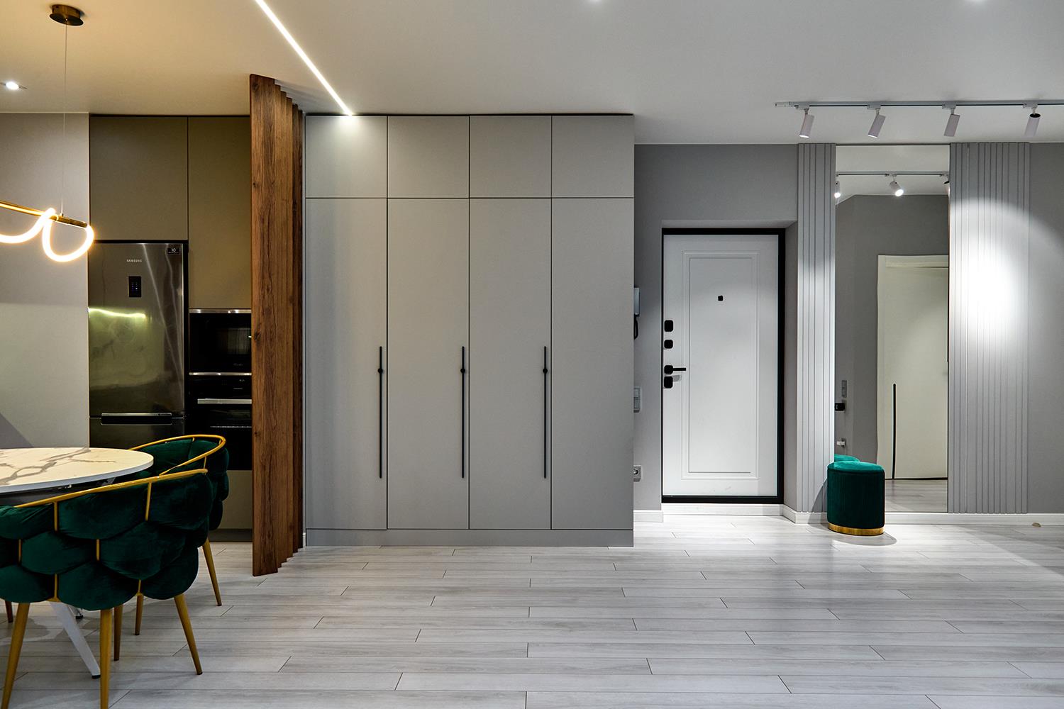 Фото №11: 2-комнатная квартира 80 м² - Краснодар, Карасунский внутригородской округ, мкр. Хлопчато-бумажный Комбинат, ул. Уральская, 13