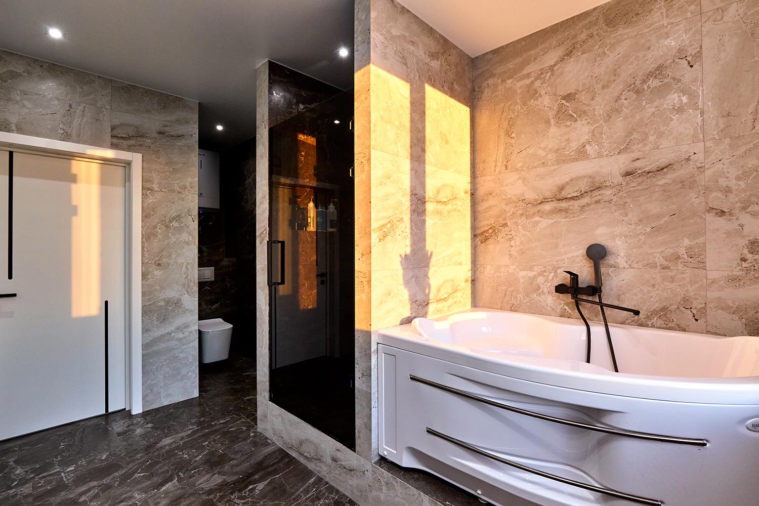 Фото №10: 2-комнатная квартира 80 м² - Краснодар, Карасунский внутригородской округ, мкр. Хлопчато-бумажный Комбинат, ул. Уральская, 13