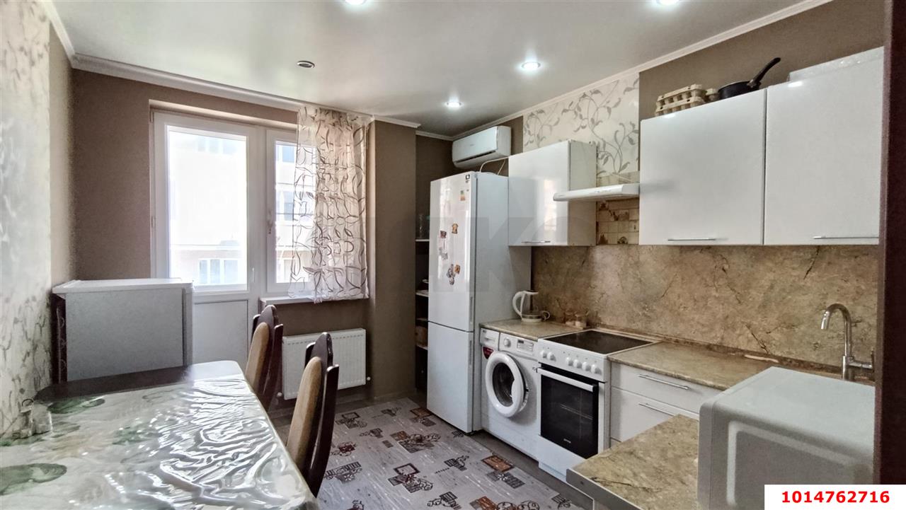 Фото №1: 1-комнатная квартира 38 м² - Южный, жилой комплекс Южный Сад, ул. Алма-Атинская, 14