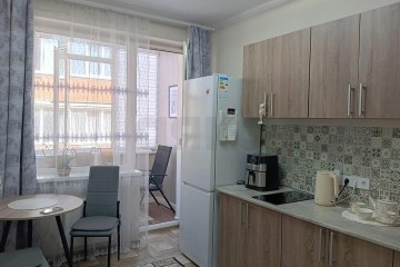 Фото №1: 1-комнатная квартира 36 м² - Российский, мкр. Прикубанский внутригородской округ, ул. Ратной Славы, 48