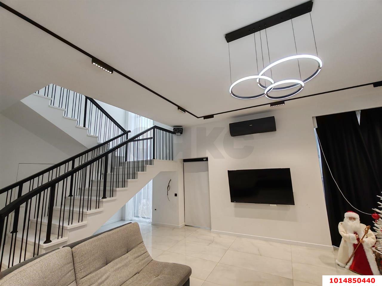 Фото №6: Дом 340 м² + 20 сот. - Выселки, квартал Центр, ул. Центральная площадь