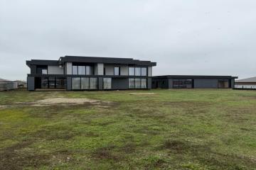 Фото №2: Дом 340 м² - Выселки, мкр. квартал Центр, ул. Центральная площадь