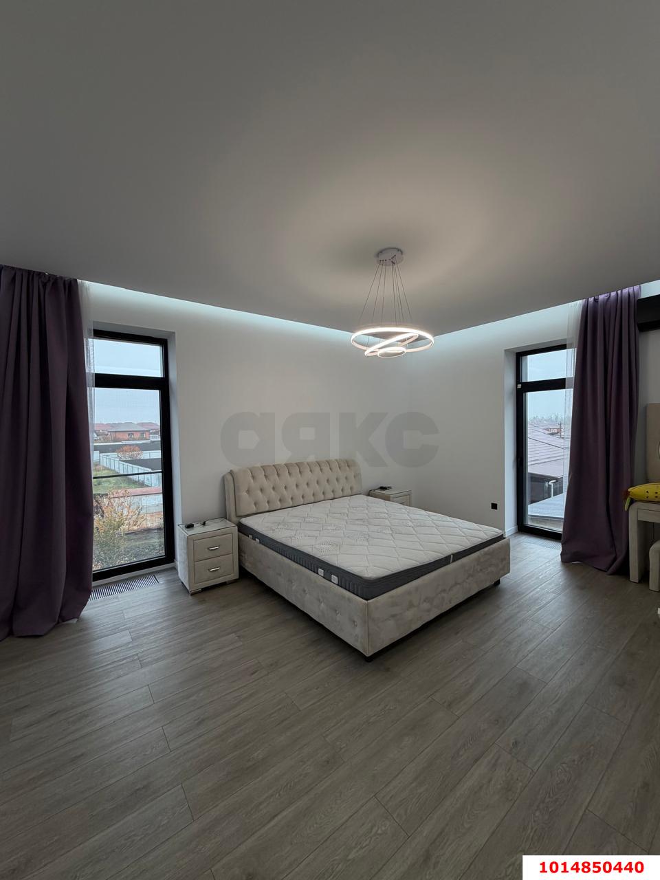 Фото №16: Дом 340 м² + 20 сот. - Выселки, квартал Центр, ул. Центральная площадь