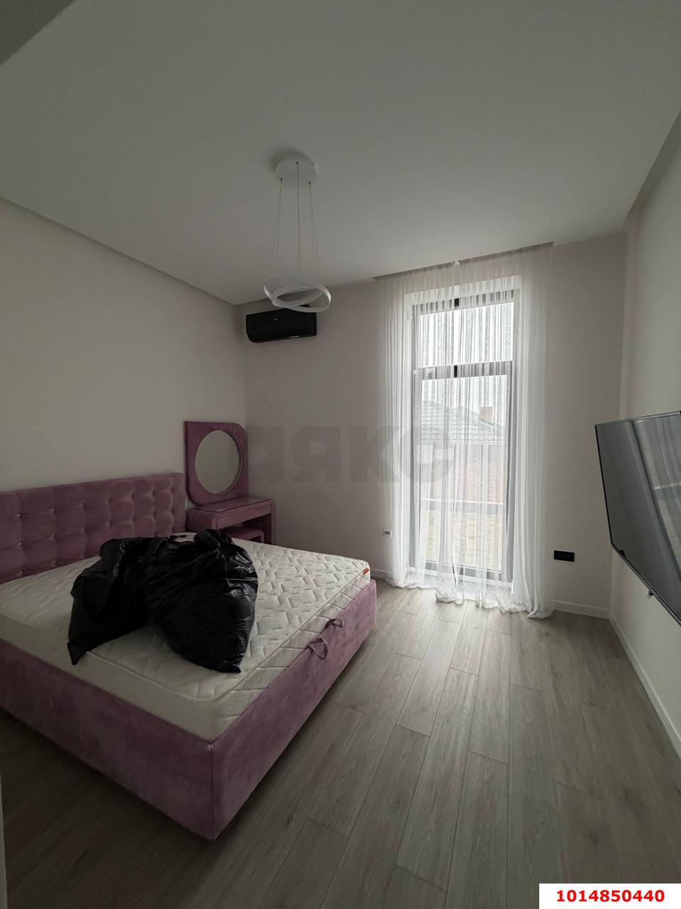 Фото №18: Дом 340 м² + 20 сот. - Выселки, мкр. квартал Центр, ул. Центральная площадь