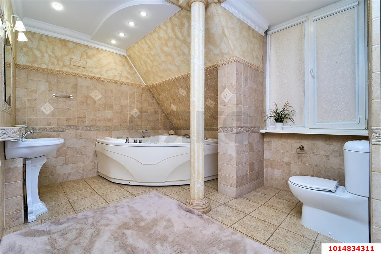 Фото №43: Дом 650 м² + 9 сот. - Краснодар, Завод Радиоизмерительных Приборов, б-р Интернациональный, 150