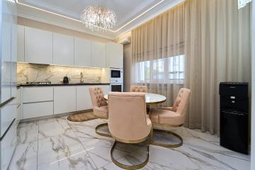 Фото №1: Дом 345 м² - Краснодар, мкр. Завод Радиоизмерительных Приборов, б-р Интернациональный, 150