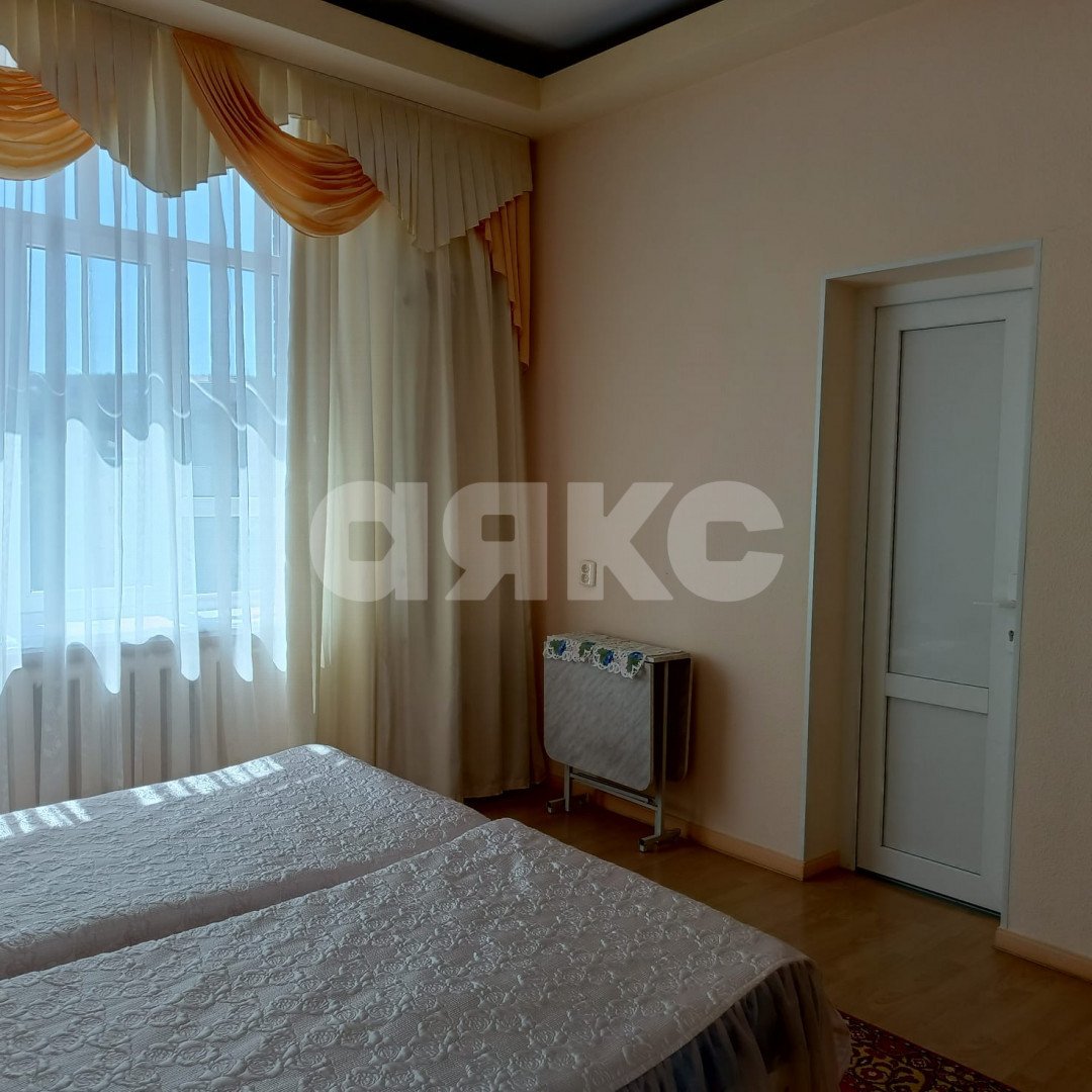 Фото №12: 2-комнатная квартира 136 м² - Геленджик, ул. Севастопольская, 19