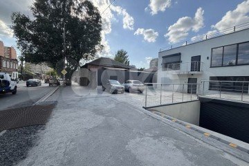 Фото №2: Коммерция 590 м² - Ростов-на-Дону, мкр. Нахичевань, ул. Мясникова, 31