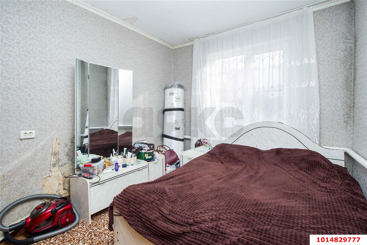 Фото №5: Часть дома <span class="whitespace-nowrap">49 м²</span> <span class="whitespace-nowrap">+ 7 сот.</span>, <span class="whitespace-nowrap">1 эт.</span> - Новотитаровская, ул. Крайняя, 69