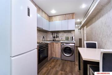 Фото №1: 3-комнатная квартира 42 м² - Краснодар, мкр. Гидростроителей, ул. имени Игнатова, 31