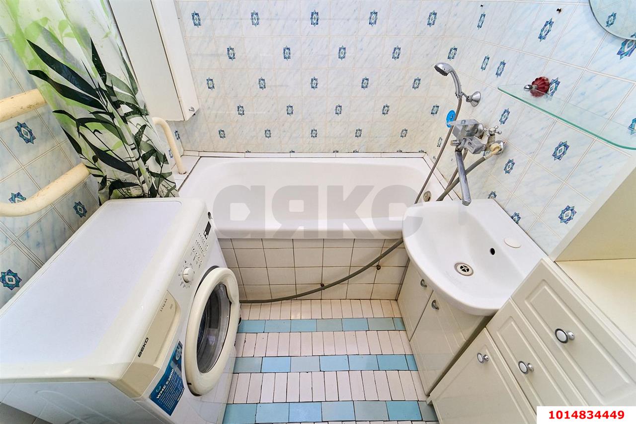 Фото №10: 3-комнатная квартира 63 м² - Краснодар, Центральный, ул. Севастопольская, 9