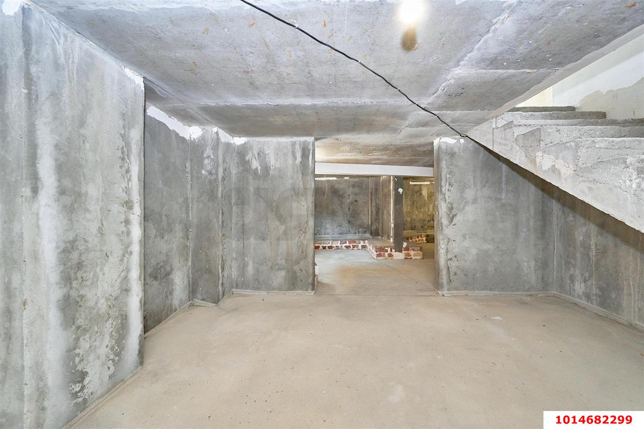 Фото №8: Дом 230 м² + 7 сот. - Новотитаровская, ул. 8 Марта, 23/5