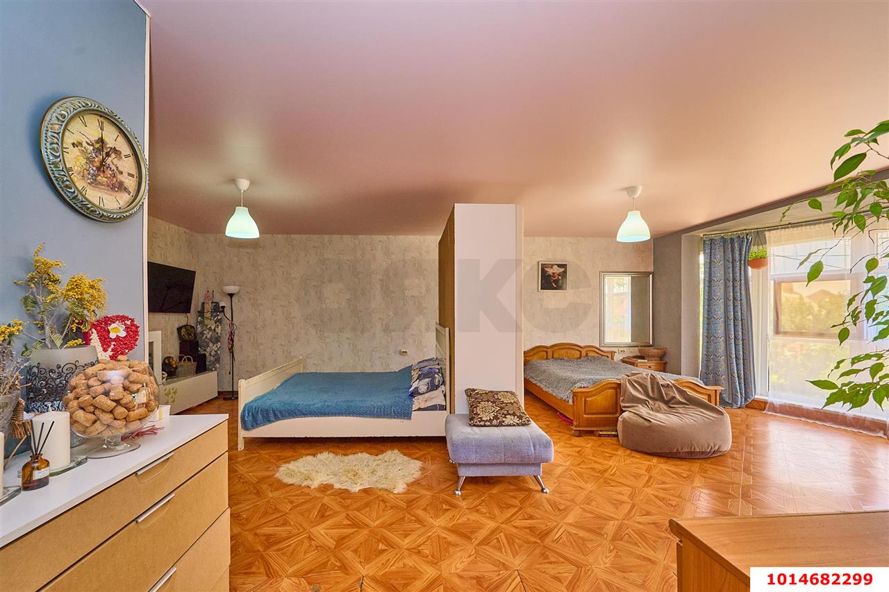 Фото №5: Дом 230 м² + 14 сот. - Новотитаровская, ул. 8 Марта, 23/5