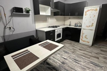 Фото №2: 1-комнатная квартира 39 м² - Берёзовый, мкр. Витаминкомбинат, ул. Целиноградская, 4/2Б