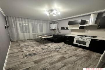 Фото №1: 1-комнатная квартира 39 м² - Берёзовый, мкр. Витаминкомбинат, ул. Целиноградская, 4/2Б