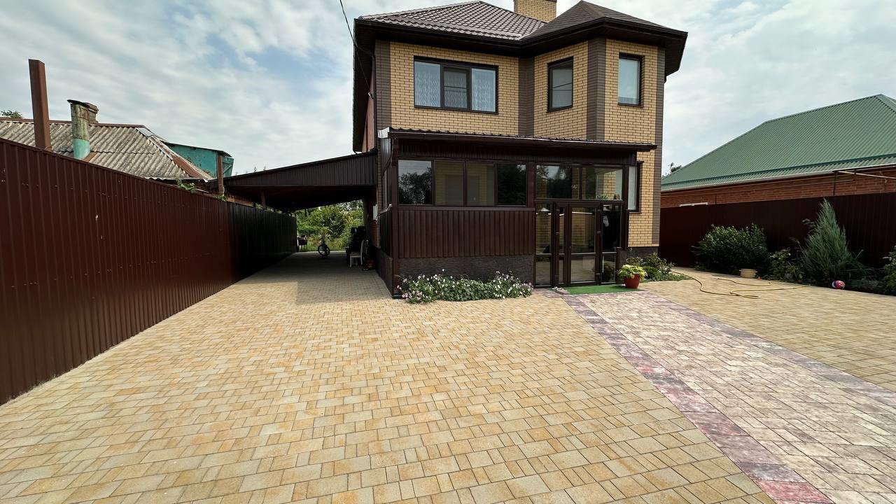 Фото №1: Дом 213 м² + 7.45 сот. - Прикубанский, ул. Комсомольская, 4