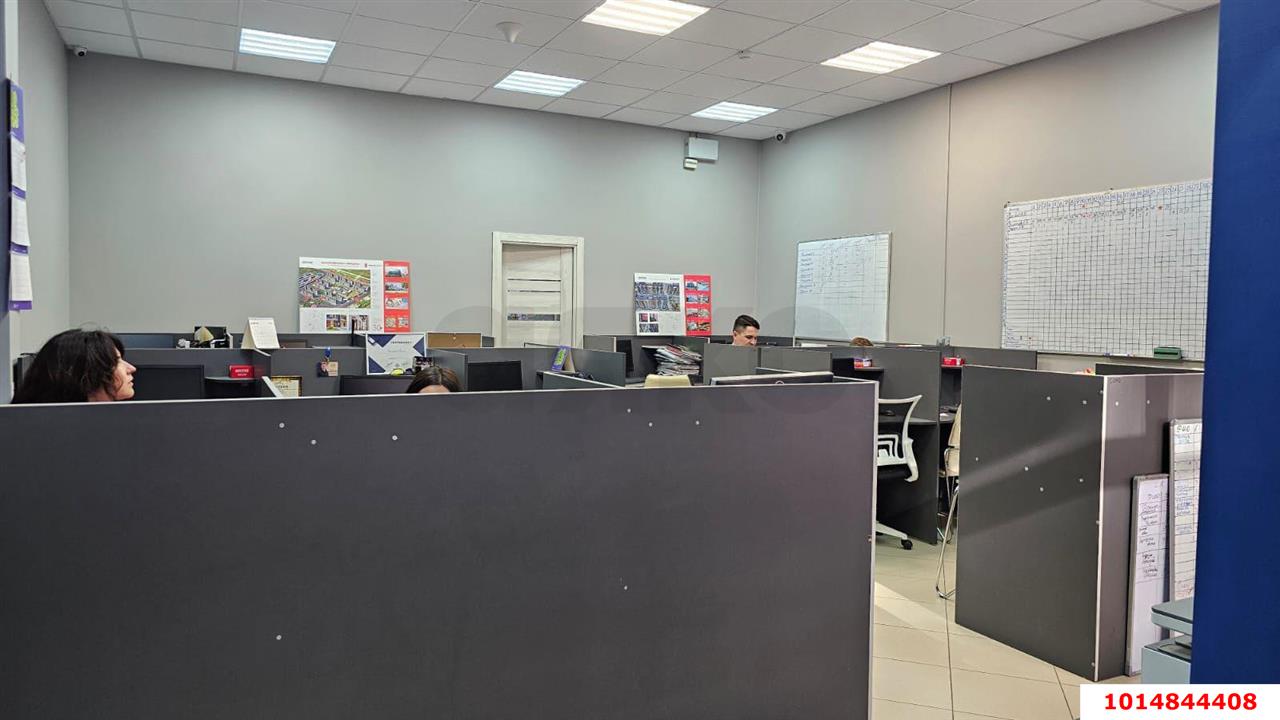 Фото №8: Торговое помещение 84 м² - Краснодар, жилой комплекс Победа-2, ул. Цезаря Куникова, 35