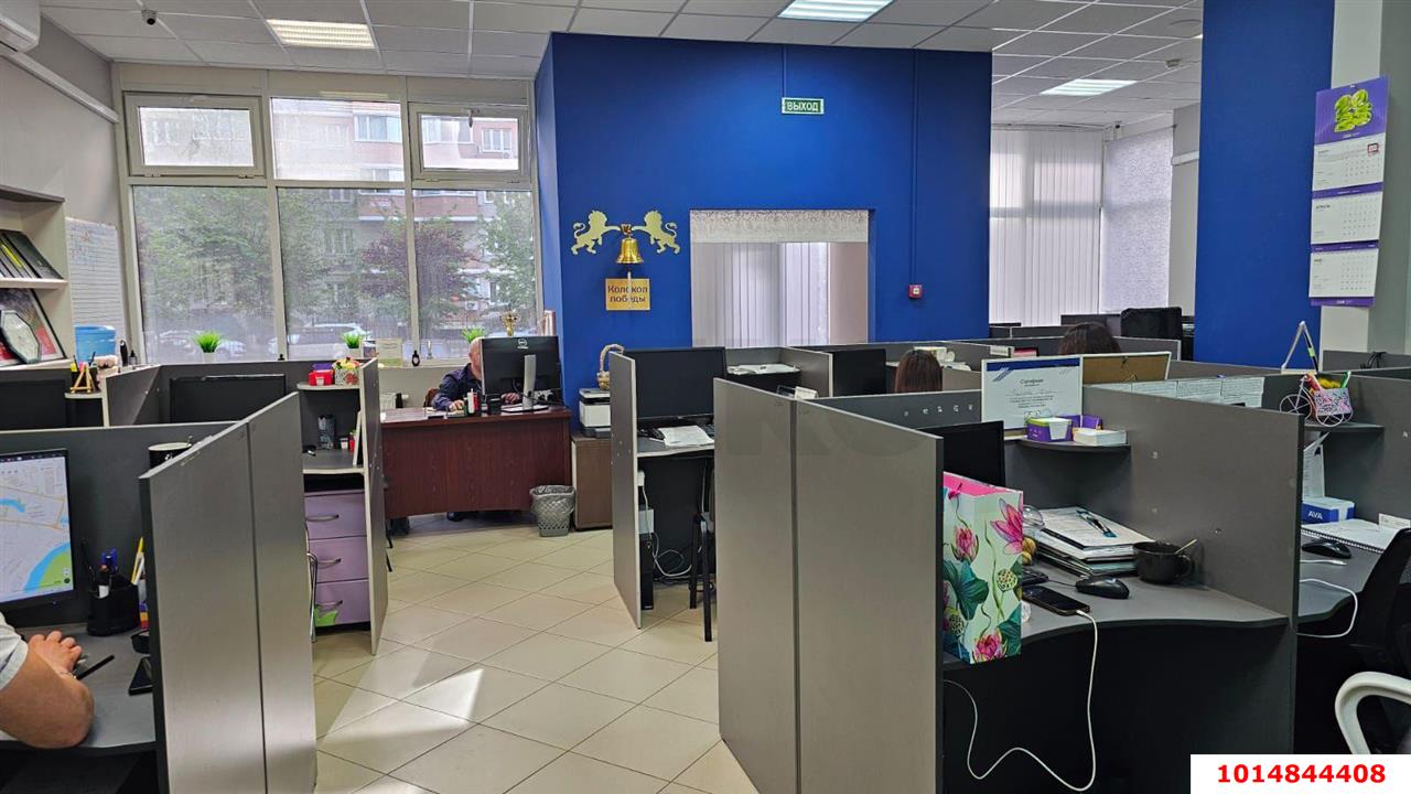 Фото №3: Торговое помещение 84 м² - Краснодар, жилой комплекс Победа-2, ул. Цезаря Куникова, 35