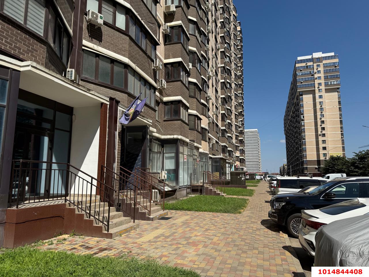 Фото №6: Торговое помещение 84 м² - Краснодар, жилой комплекс Победа-2, ул. Цезаря Куникова, 35