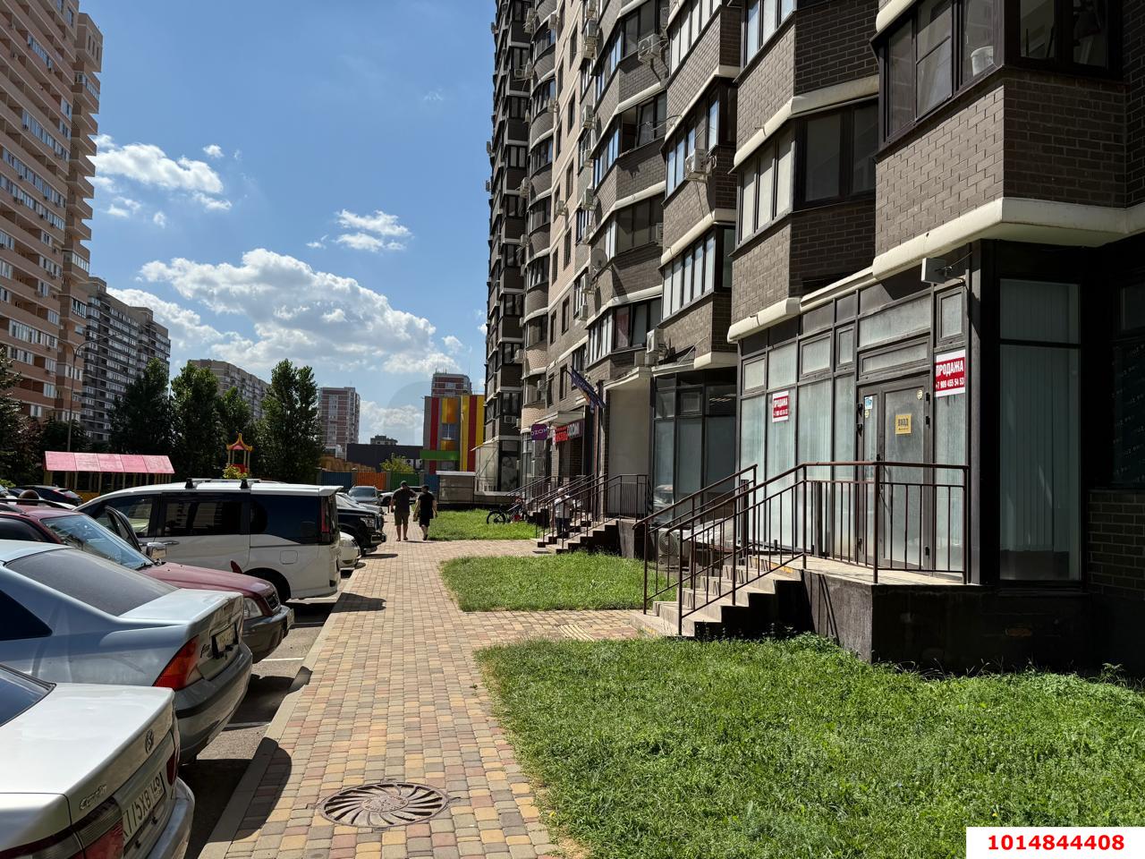 Фото №4: Торговое помещение 84 м² - Краснодар, жилой комплекс Победа-2, ул. Цезаря Куникова, 35