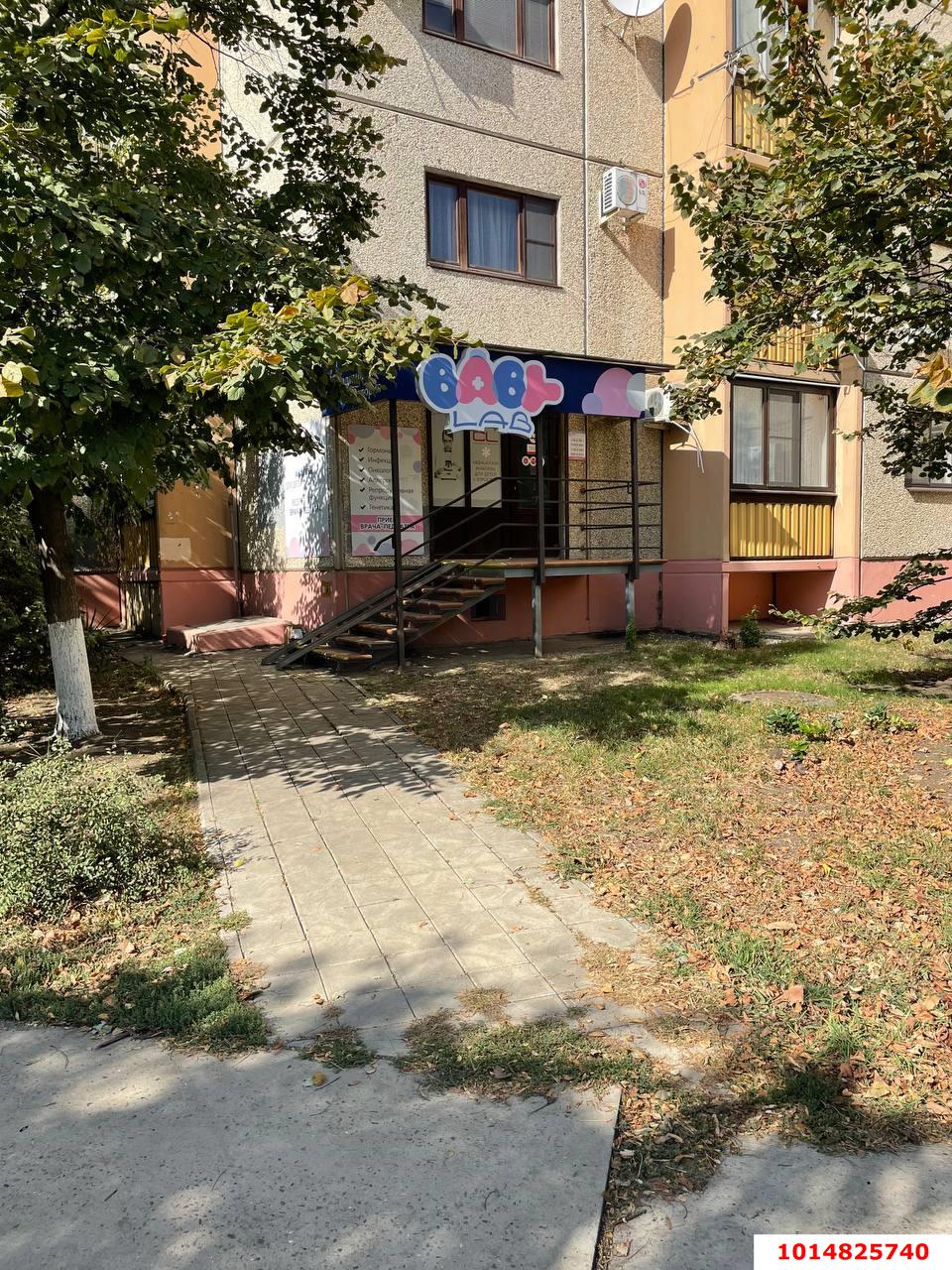 Фото №1: Торговое помещение 70 м² - Краснодар, Прикубанский внутригородской округ, ул. имени Дзержинского, 100