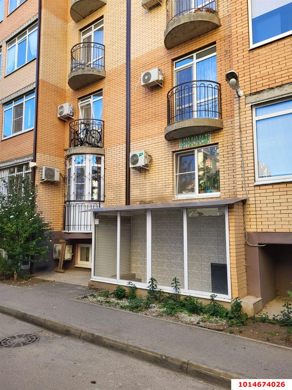 Фото №3: Торговое помещение 92 м² - Краснодар, Музыкальный, ул. имени Сергея Есенина, 129/7