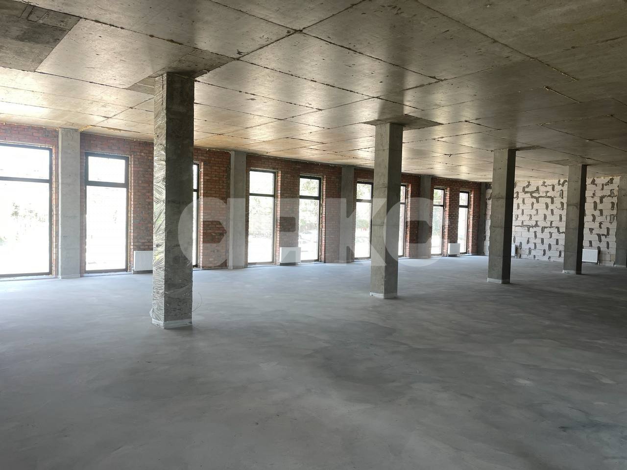 Фото №2: Коммерция 350 м² - Ростов-на-Дону, квартал Нижнегниловской, ул. Портовая, 539