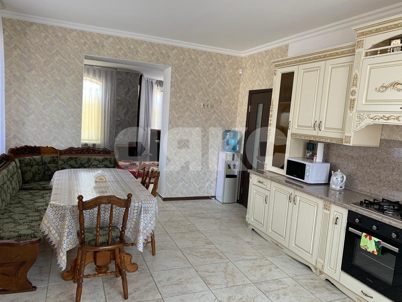 Фото №6: Дом 300 м² + 3 сот. - Анапа, Алексеевка, ул. Анапское шоссе, 105А