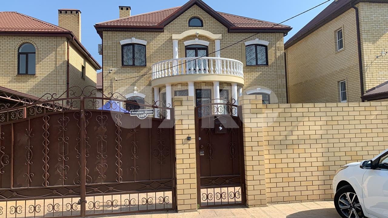 Фото №3: Дом 300 м² + 3 сот. - Анапа, Алексеевка, ул. Анапское шоссе, 105А