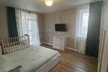 Фото №1: 2-комнатная квартира 69 м² - Знаменский, мкр. Родные Просторы, ул. Природная, 10Бк1