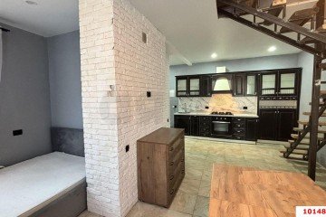Фото №1: 1-комнатная квартира 62 м² - Краснодар, мкр. Центральный, ул. Новокузнечная, 30