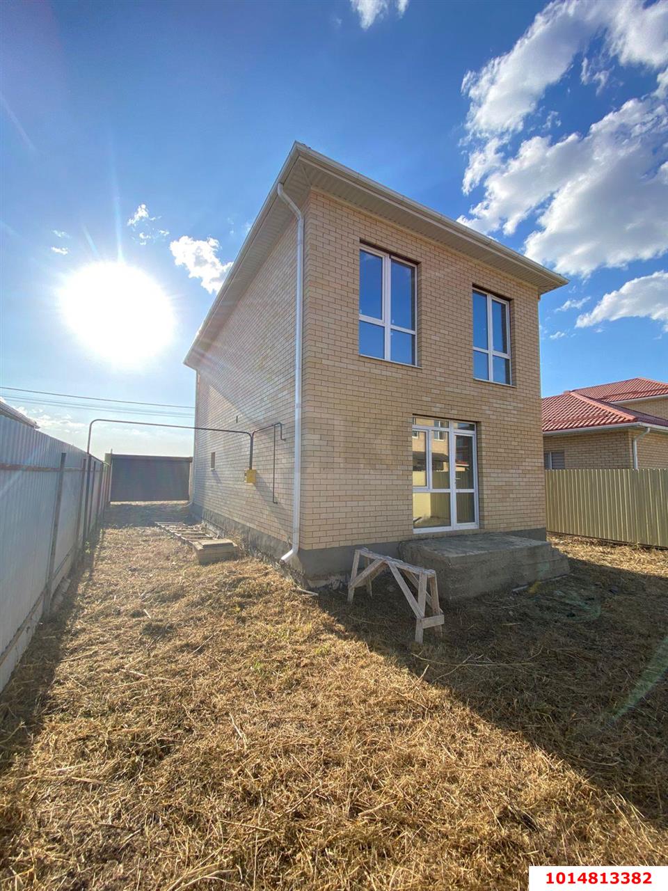 Фото №1: Дом 147 м² + 3 сот. - Южный, п. коттеджный  Южная столица, ул. Тихорецкая, 59