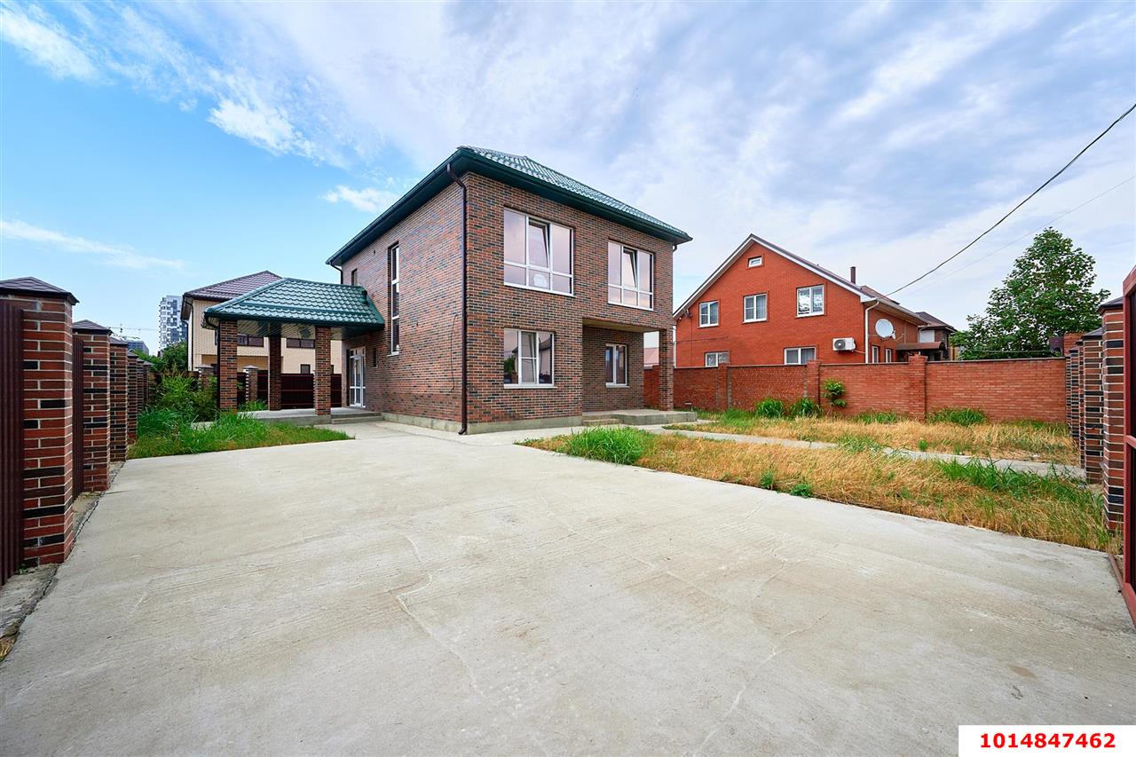 Фото №1: Дом 155 м² + 4.9 сот. - Краснодар, ул. Братьев Черников, 5