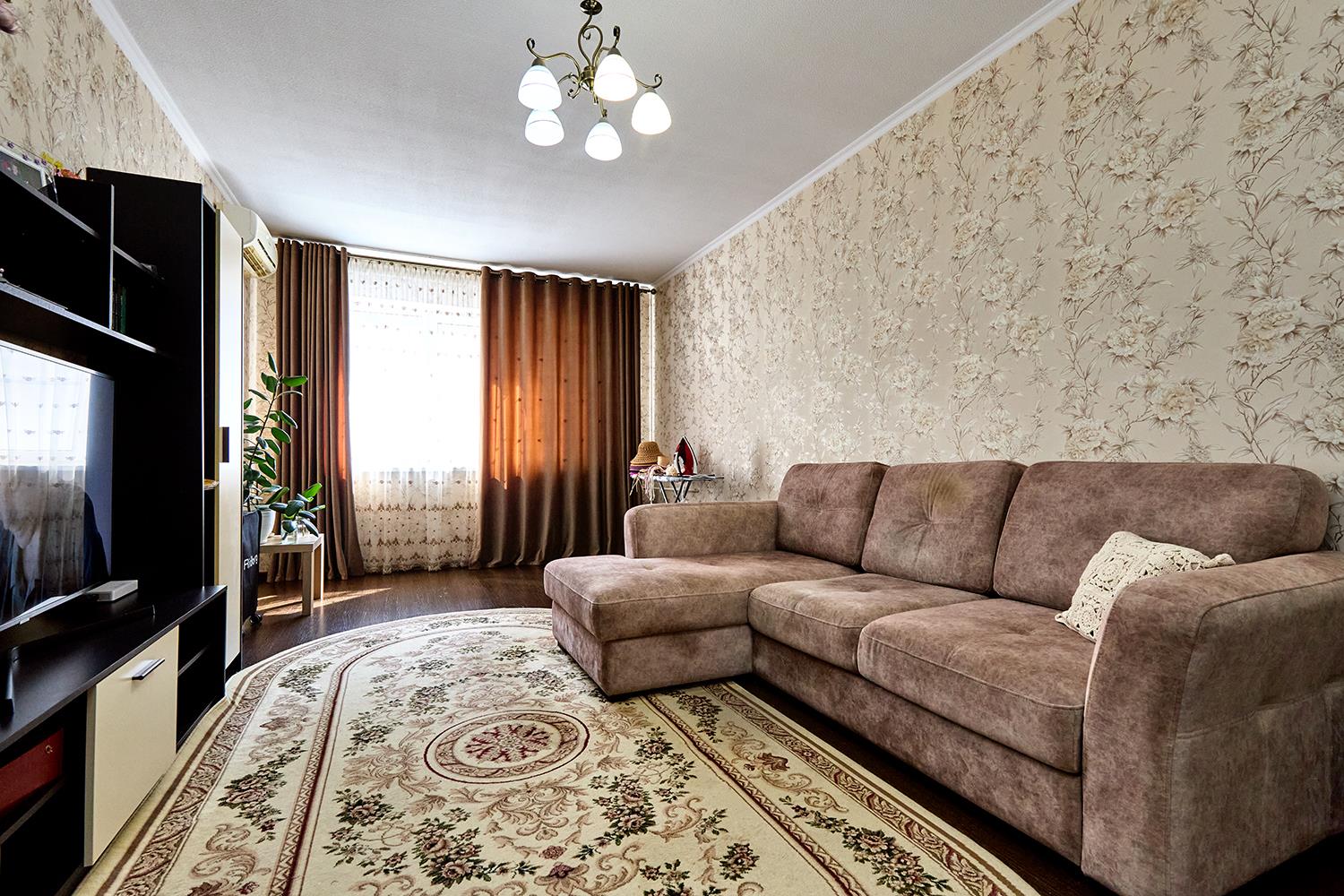 Фото №6: 1-комнатная квартира 50 м² - Краснодар, ЖК Покровский, Центральный внутригородской округ, жилой комплекс Покровский, Покровка, мкр. Центральный, ул. Фабричная, 10