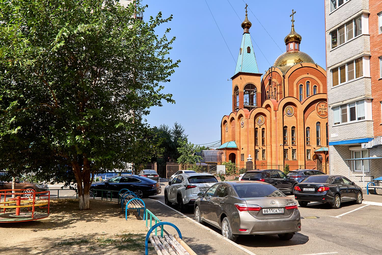 Фото №14: 1-комнатная квартира 50 м² - Краснодар, ЖК Покровский, Центральный внутригородской округ, жилой комплекс Покровский, Покровка, мкр. Центральный, ул. Фабричная, 10