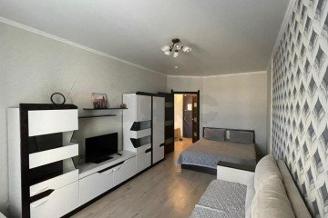 Фото №1: 1-комнатная квартира 38 м² - Краснодар, мкр. Центральный, ул. Красная, 176