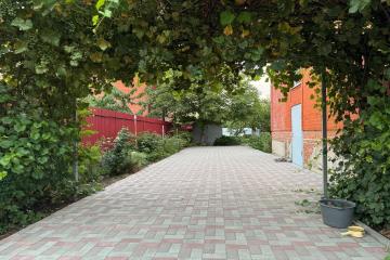 Фото №3: Дом 234 м² - Новотитаровская, ул. Солнечная, 36