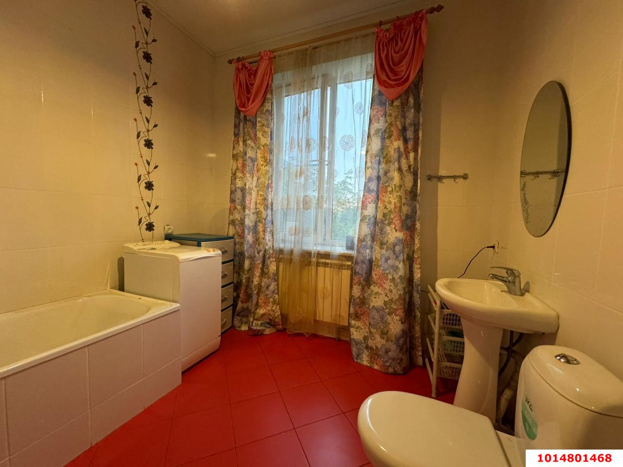 Фото №14: Дом 234 м² + 10 сот. - Новотитаровская, ул. Солнечная, 36