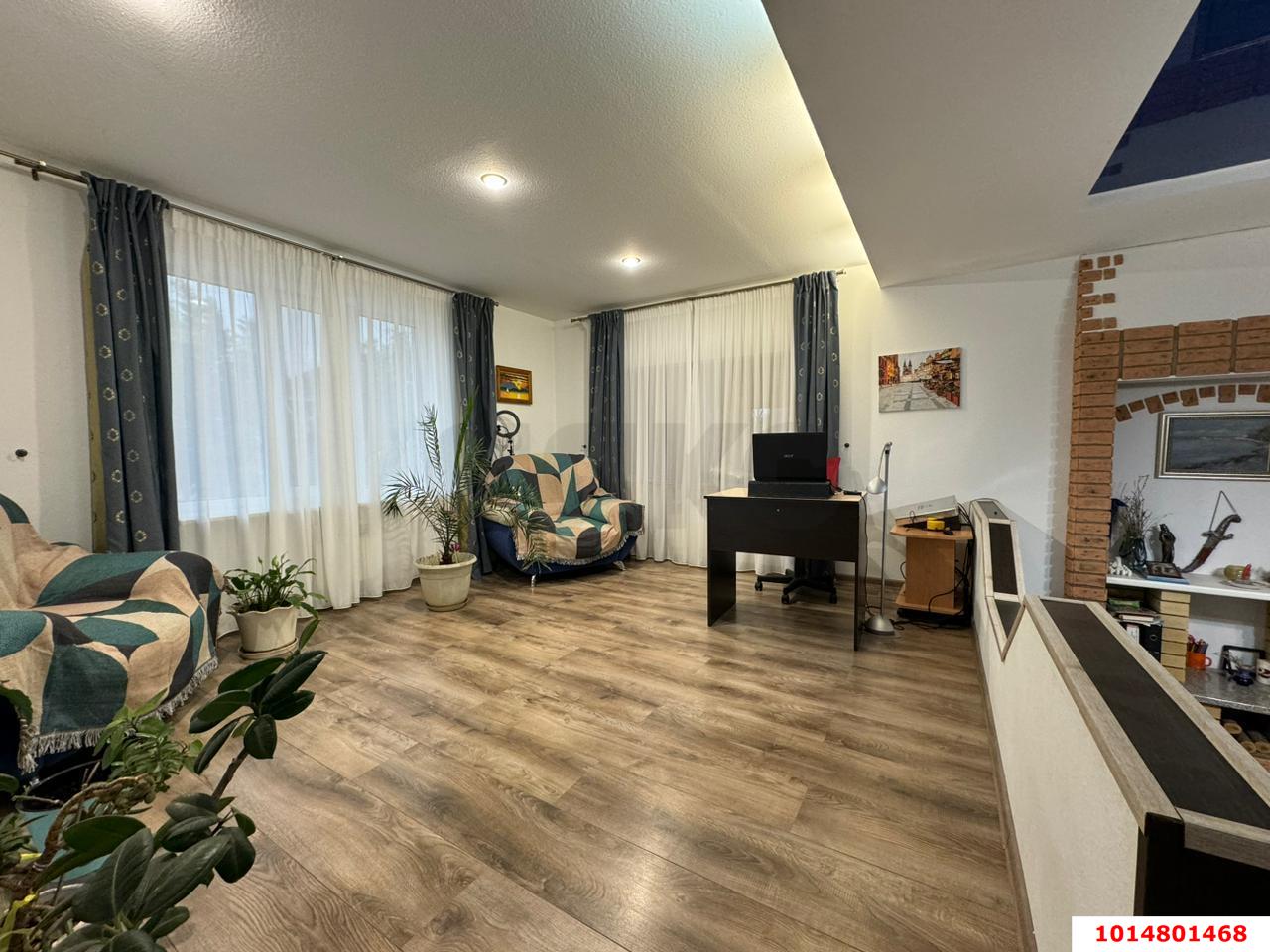 Фото №6: Дом 234 м² + 10 сот. - Новотитаровская, ул. Солнечная, 36