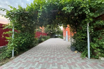 Фото №2: Дом 234 м² - Новотитаровская, ул. Солнечная, 36