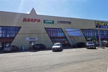 Фото №3: Торговое помещение 235 м² - Краснодар, мкр. Комсомольский, ул. Уральская, 212/7