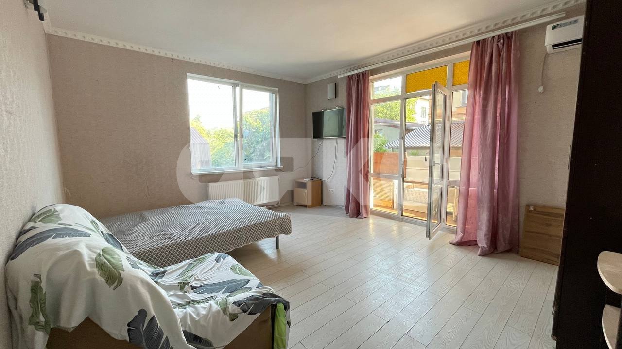 Фото №1: 1-комнатная квартира 51 м² - Геленджик, ул. Дзержинского, 2