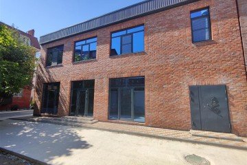 Фото №1: Торговое помещение 187 м² - Яблоновский, пер. 1-й  Гагарина, 12