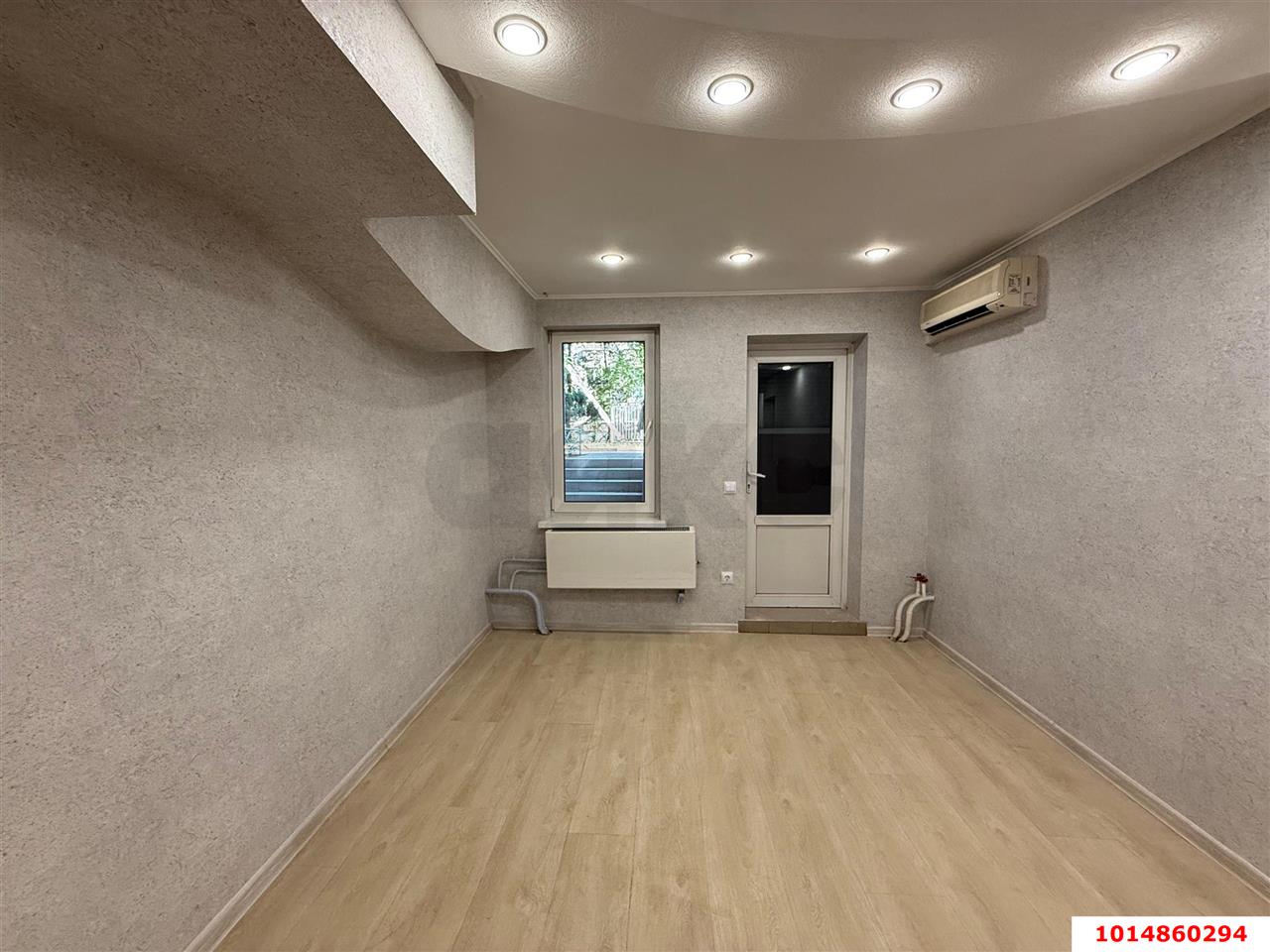 Фото №2: Торговое помещение 32 м² - Краснодар, Комсомольский, ул. Уральская, 115/1